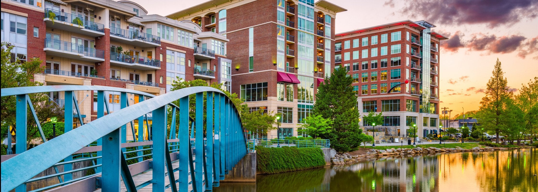 downtown-greenville@2x.jpg